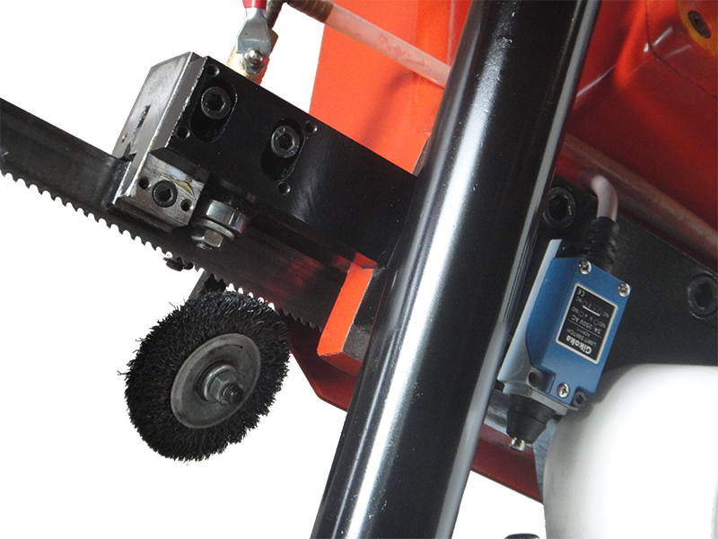 Máy cưa bán tự động VMMC0250